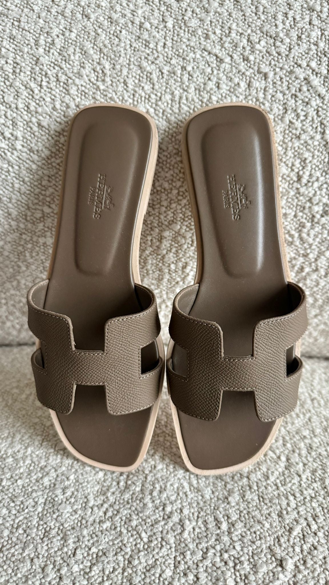 Hermès Oran Sandals Epsom Etoupe