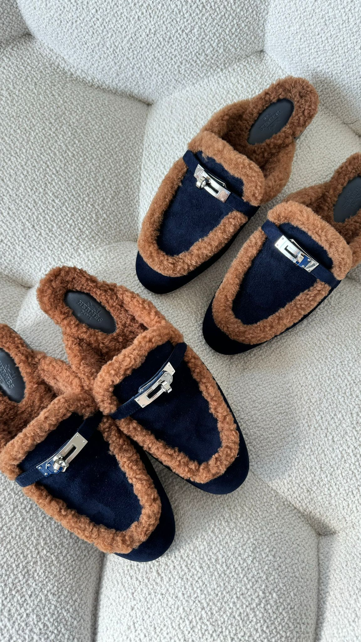 Hermès Oz Mules Suede & Shearling Marine & Gold PHW