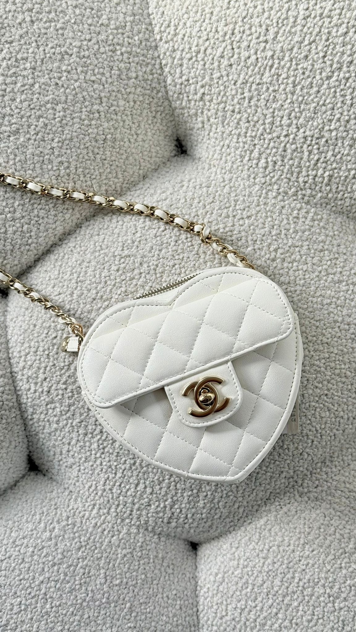 Chanel Mini Heart Bag with Chain Lambskin White Light Gold-Tone Hardware