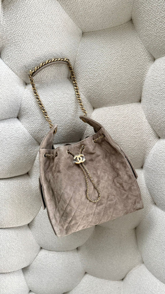 Chanel 25 Medium Hobo Handbag Suede Goatskin Grey GHW
