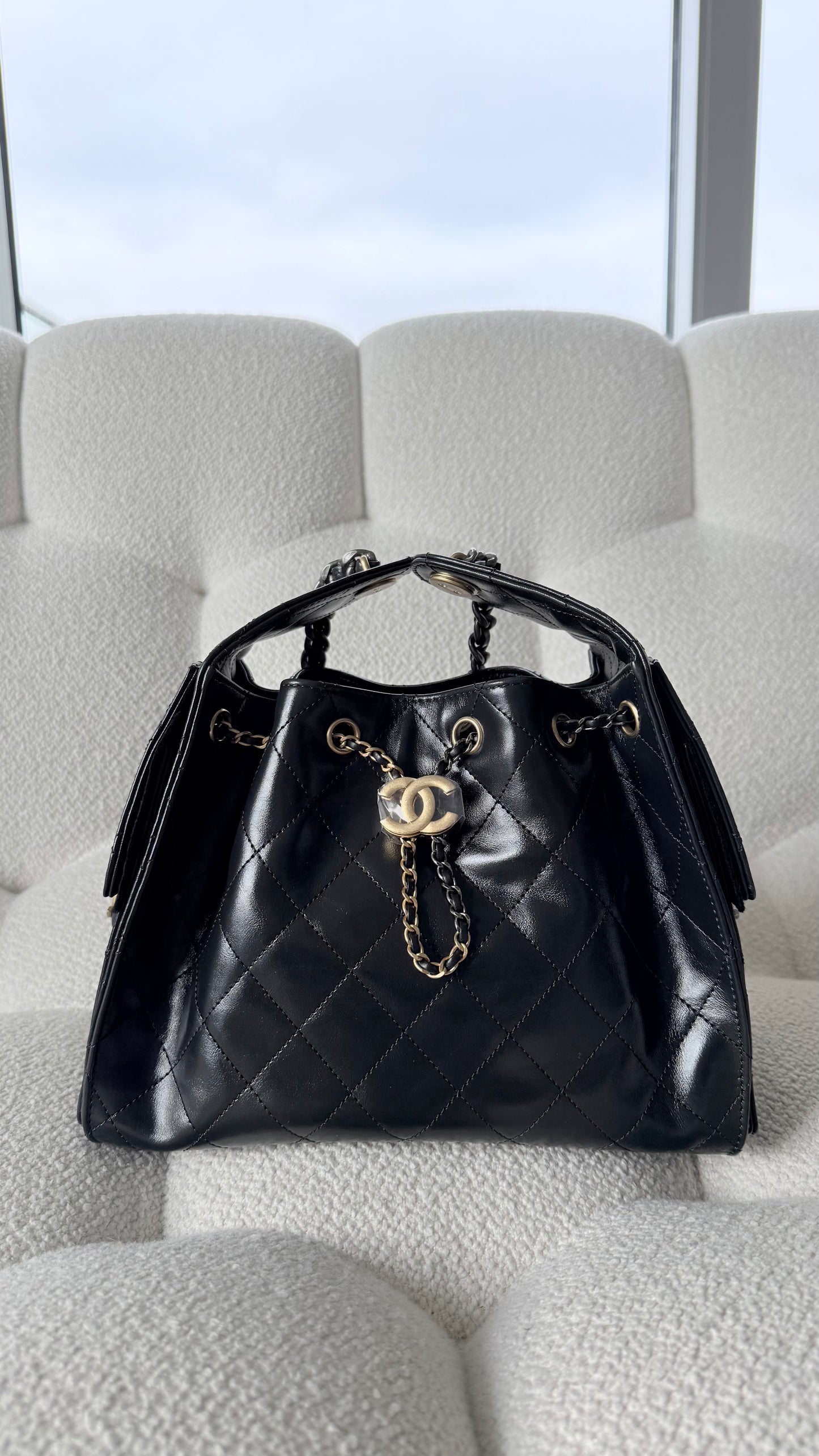 Chanel 25 Hobo Small Shiny Calfskin Black GHW