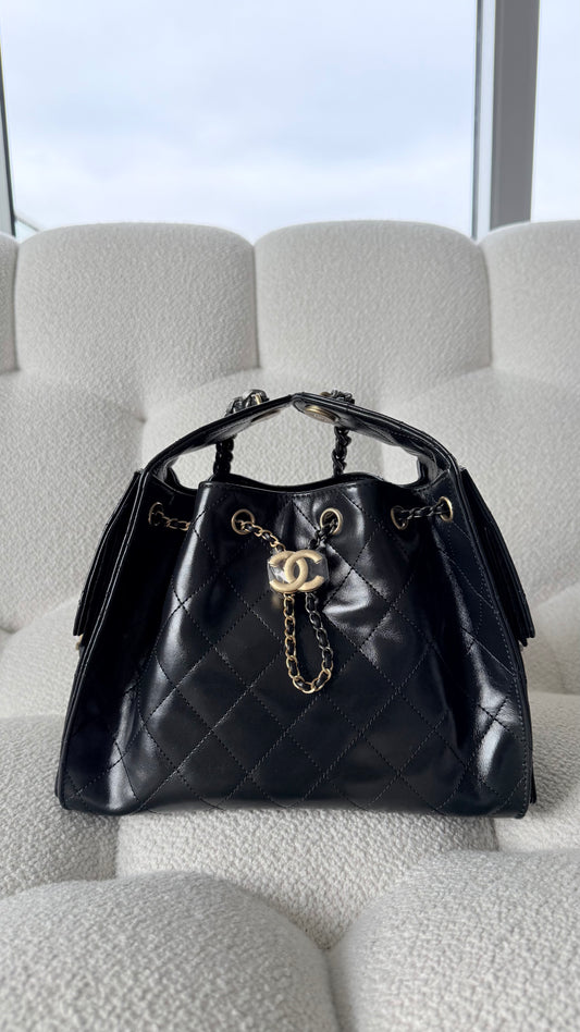 Chanel 25 Hobo Small Shiny Calfskin Black GHW