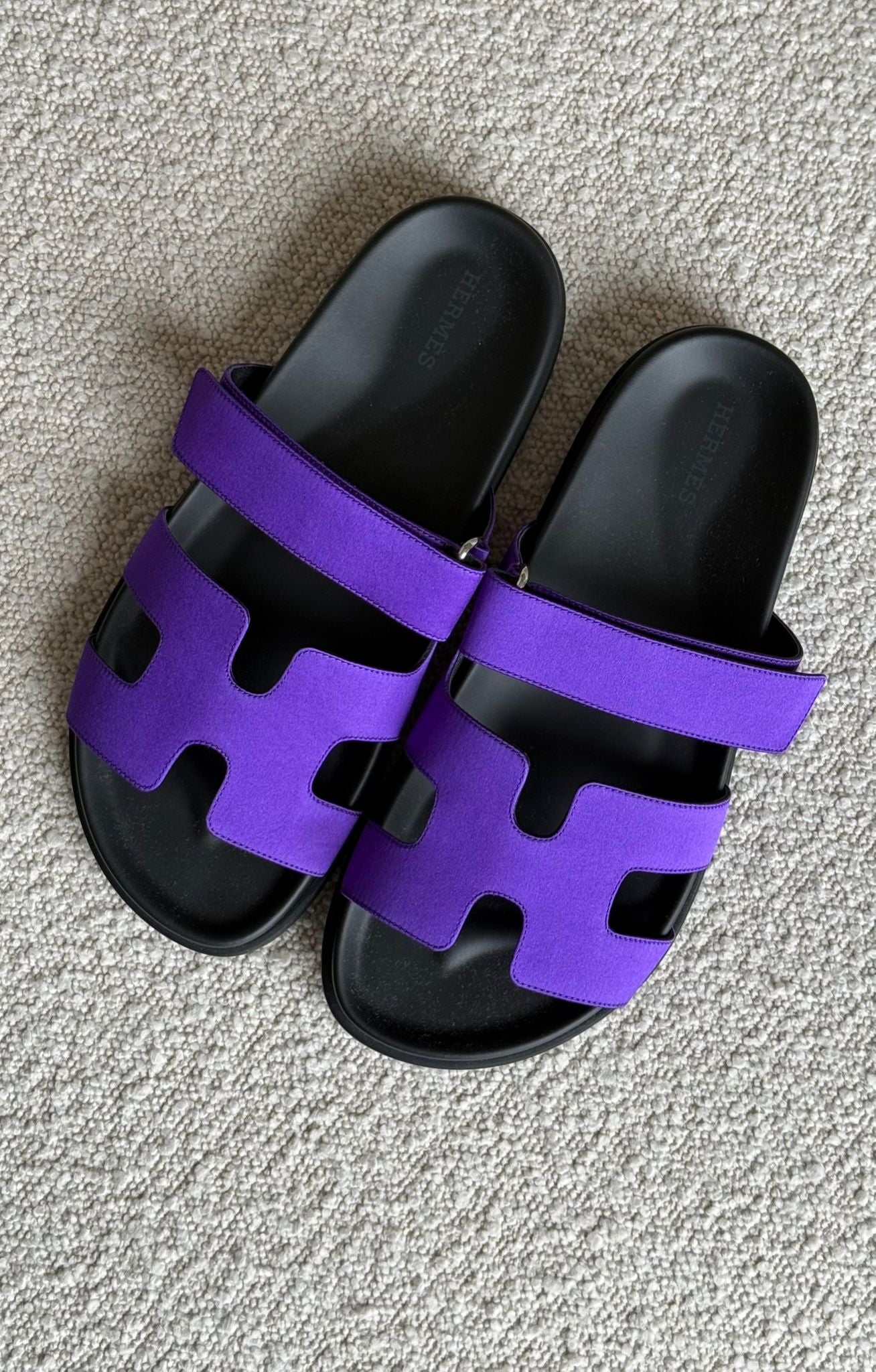 Hermès Chypre Sandals Satin Violet Majorette