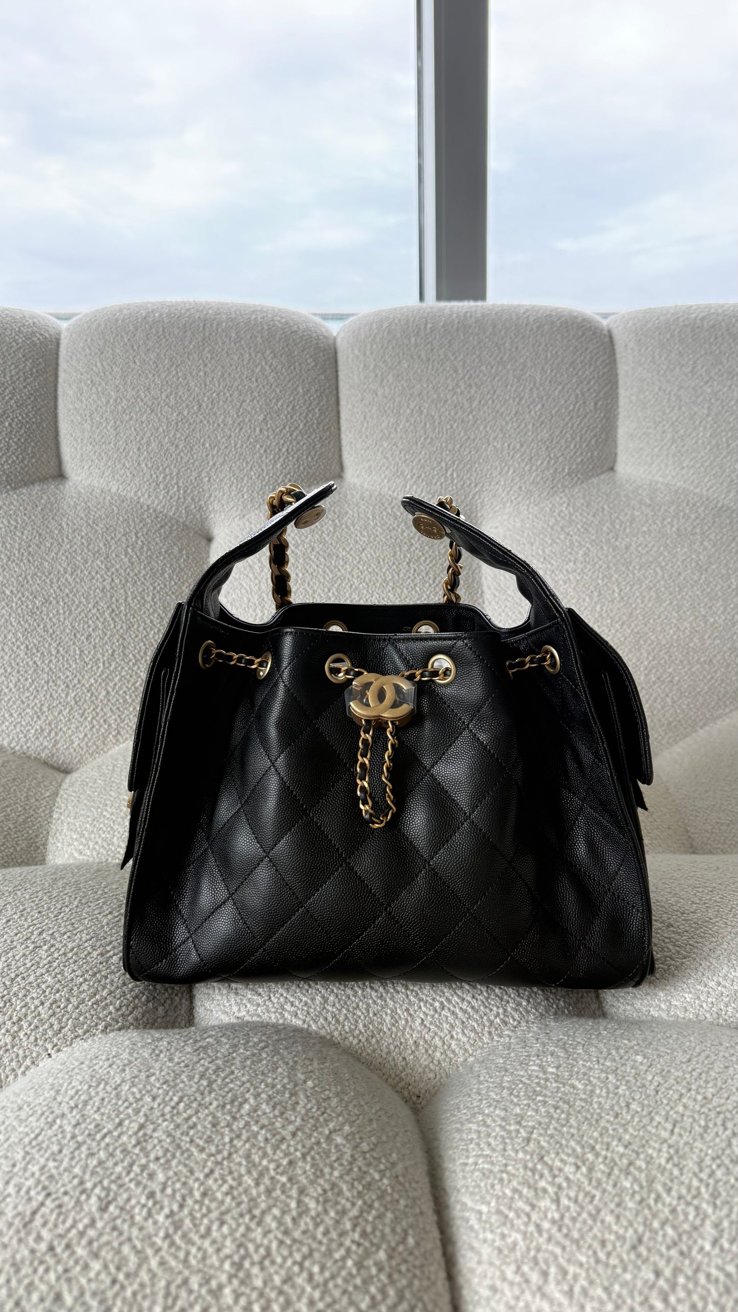Chanel 25 Small Hobo Grained Calfskin Black