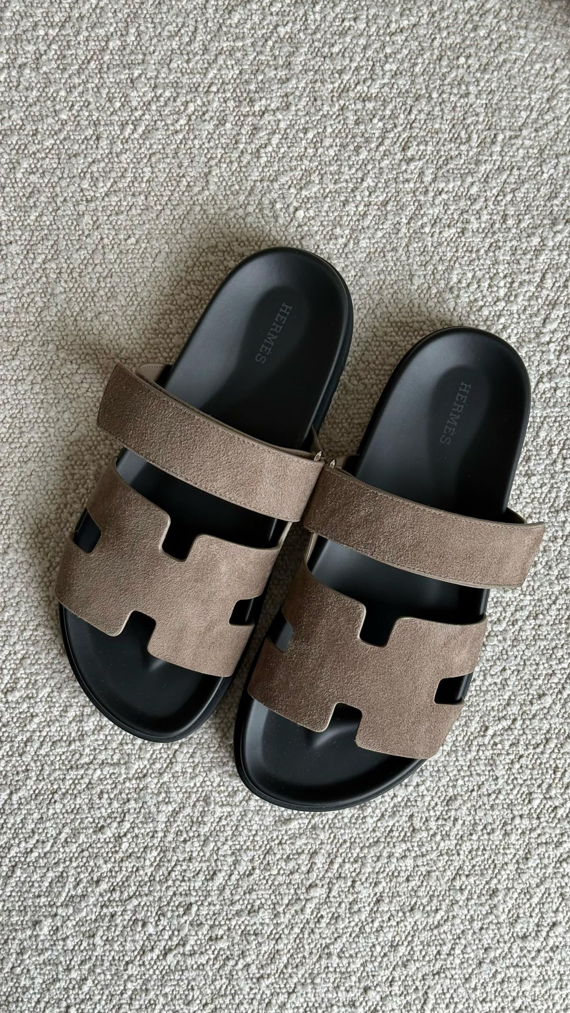 Hermès Chypre Sandals Suede Etoupe