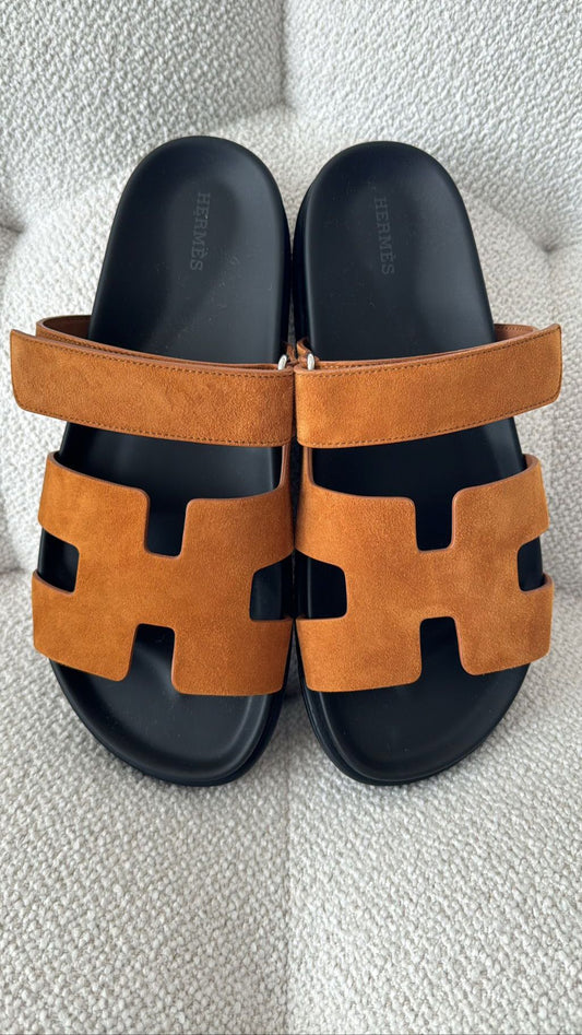 Hermès Chypre Sandals Suede Naturel