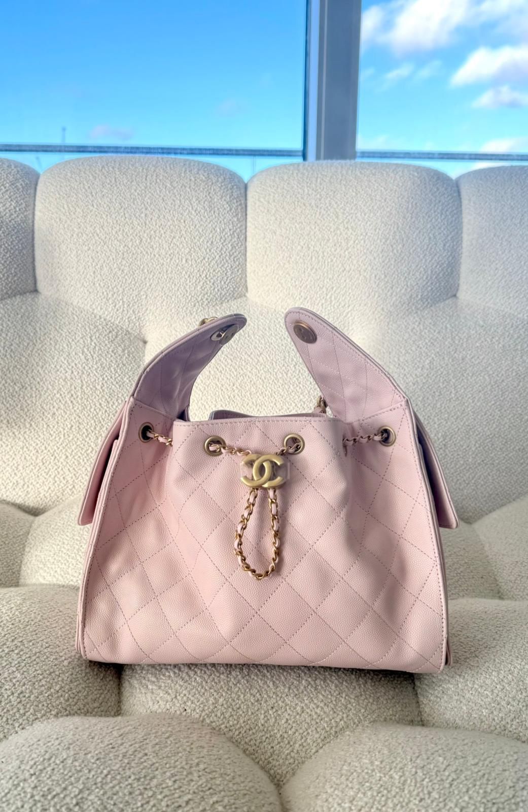 Chanel 25 Small Hobo Handbag Grained Calfskin Light Pink GHW