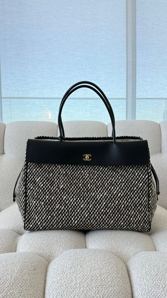 Chanel Spring Summer 2026 Large Tote Grained Calfskin & Tweed Gold-Tone Metal Black & Brown