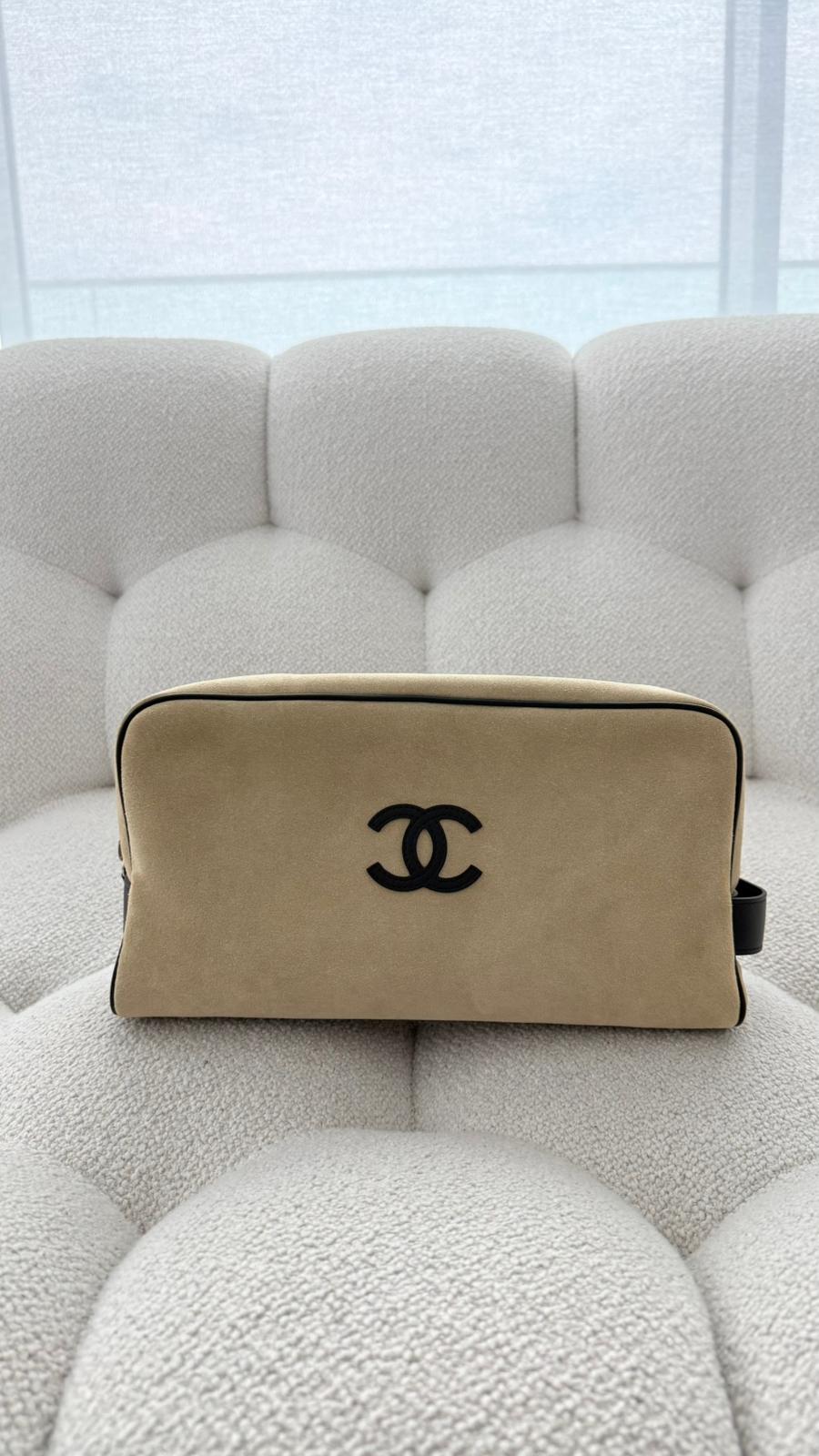 Chanel Coco Beach 2026 Large Zipped Pouch Suede Calfskin, Calfskin & Silver-Tone Metal Beige