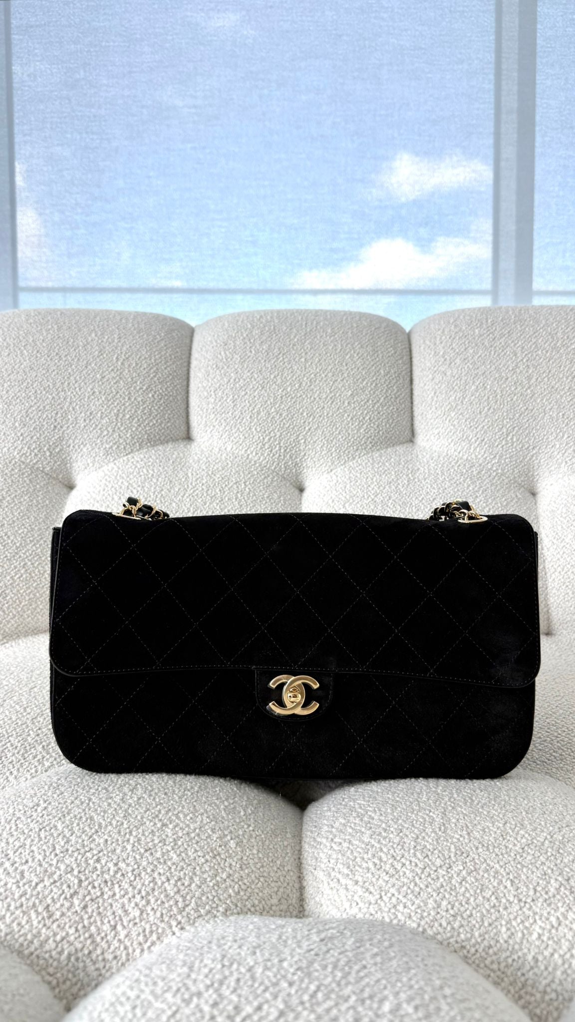 Chanel Spring Summer 2026 Maxi Flapbag Suede Calfskin & Gold Metal Black