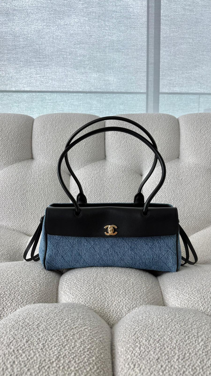 Chanel Metiers d'Art 2026 Tote Suede Calfskin, Grained Calfskin & Gold-Tone Metal Dark Beige & Black