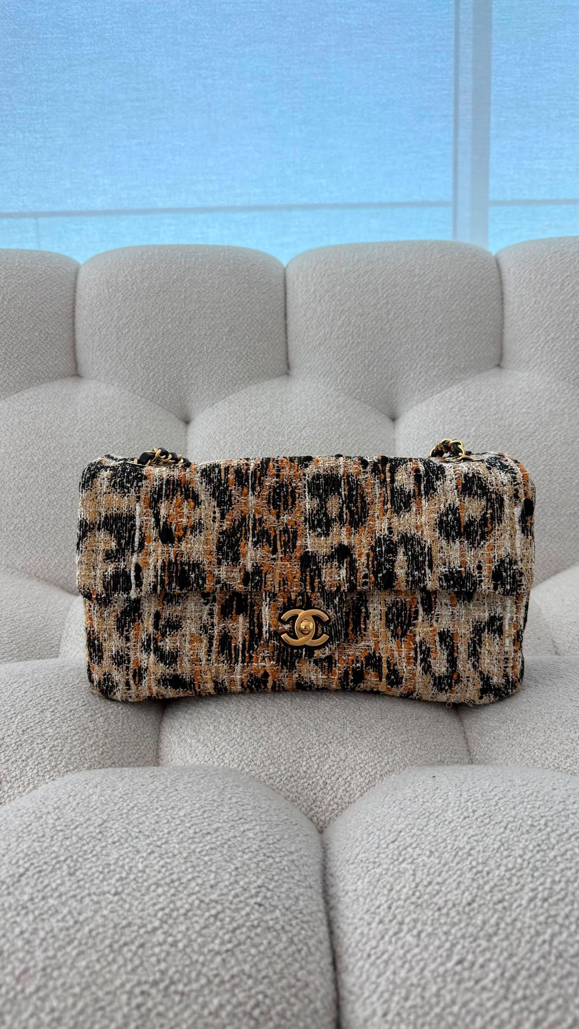 Chanel Flap Bag Tweed, Mixed Fibres & Gold-Tone Metal Brown, Black & White