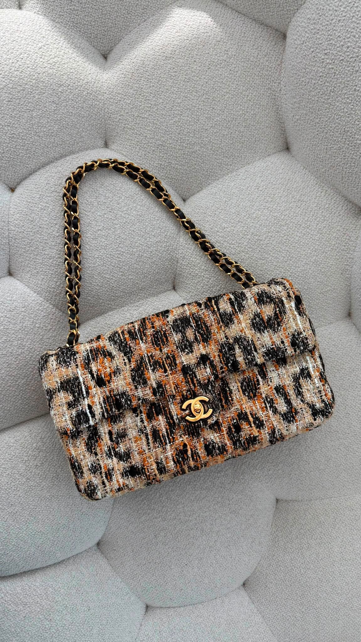 Chanel Flap Bag Tweed, Mixed Fibres & Gold-Tone Metal Brown, Black & White