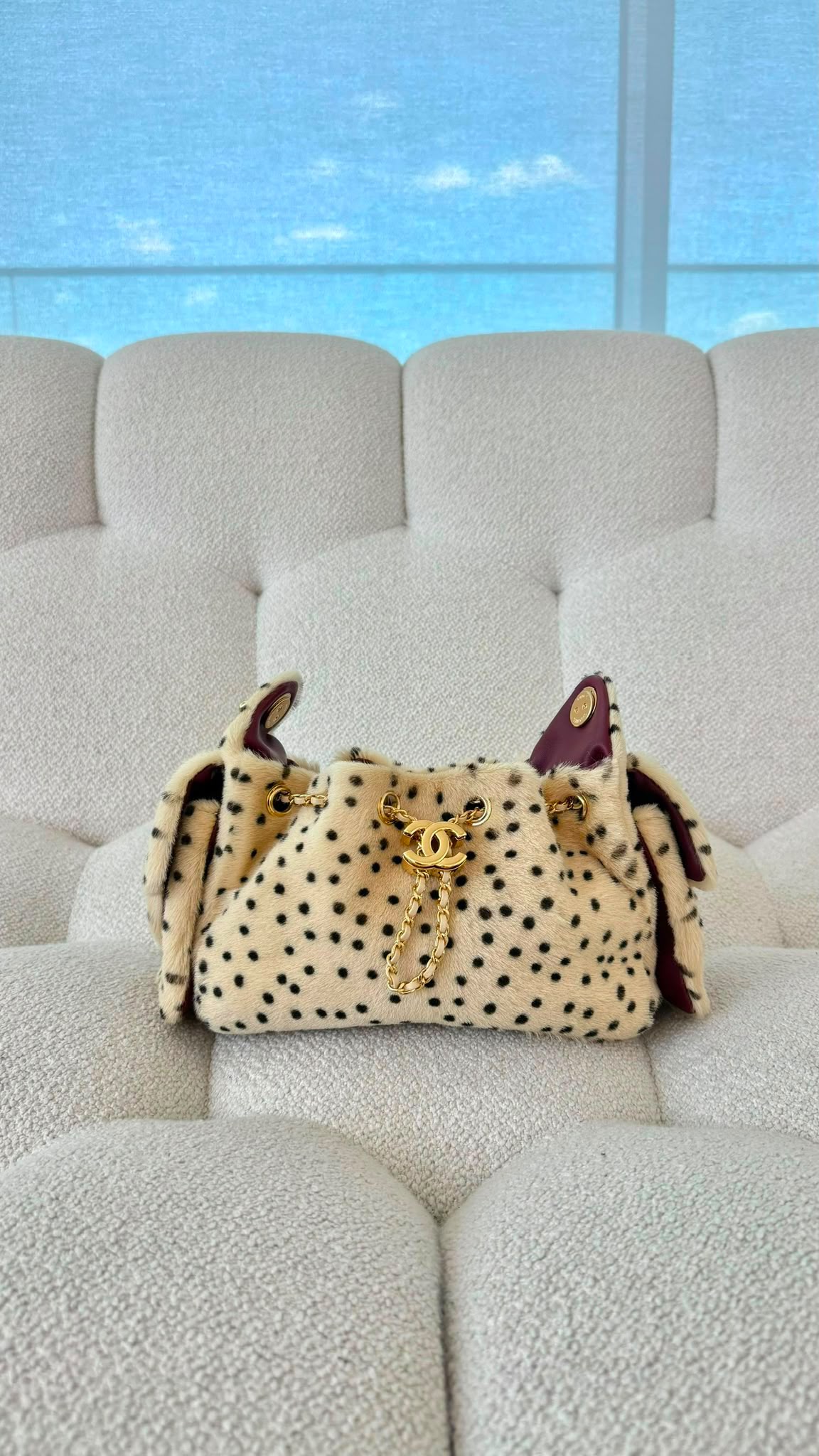 Chanel 25 Mini Handbag Lambskin & Gold-Tone Metal Light Beige & Black (Ref AS5631 B24745 UB200)